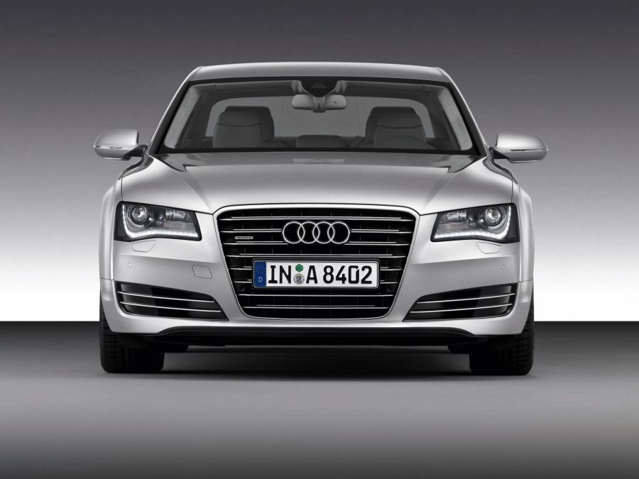  Audi A8 4.2 TDI Quattro (D4) 2010 года  (WW) (фото 11 из 16)